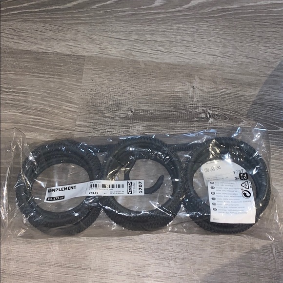 Scarf hangers